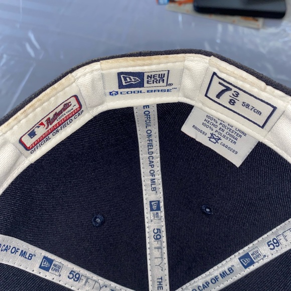 New York Yankees Fitted Hat - Picture 6 of 6